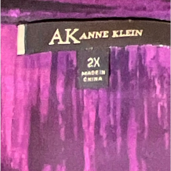 Anne Klein purple and black silk blouse. Size 2X - Picture 3 of 5